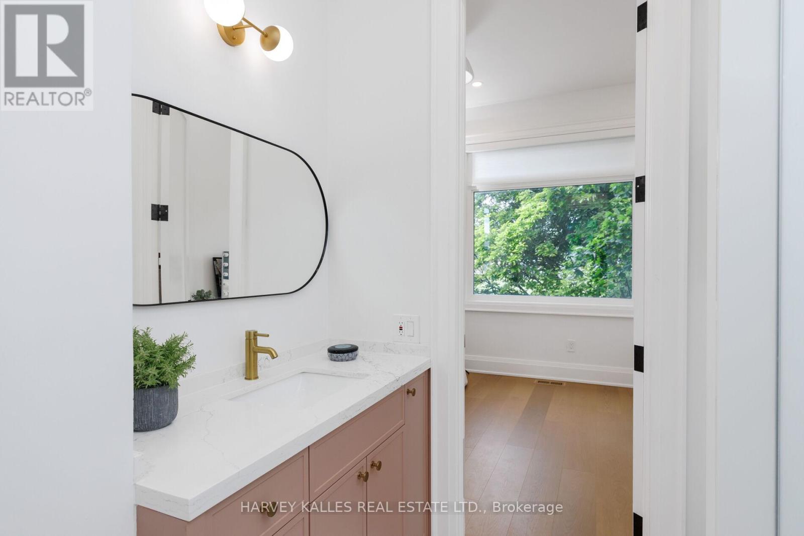 90 Great Oak Drive, Toronto, Ontario  M9A 1N5 - Photo 41 - W13467588
