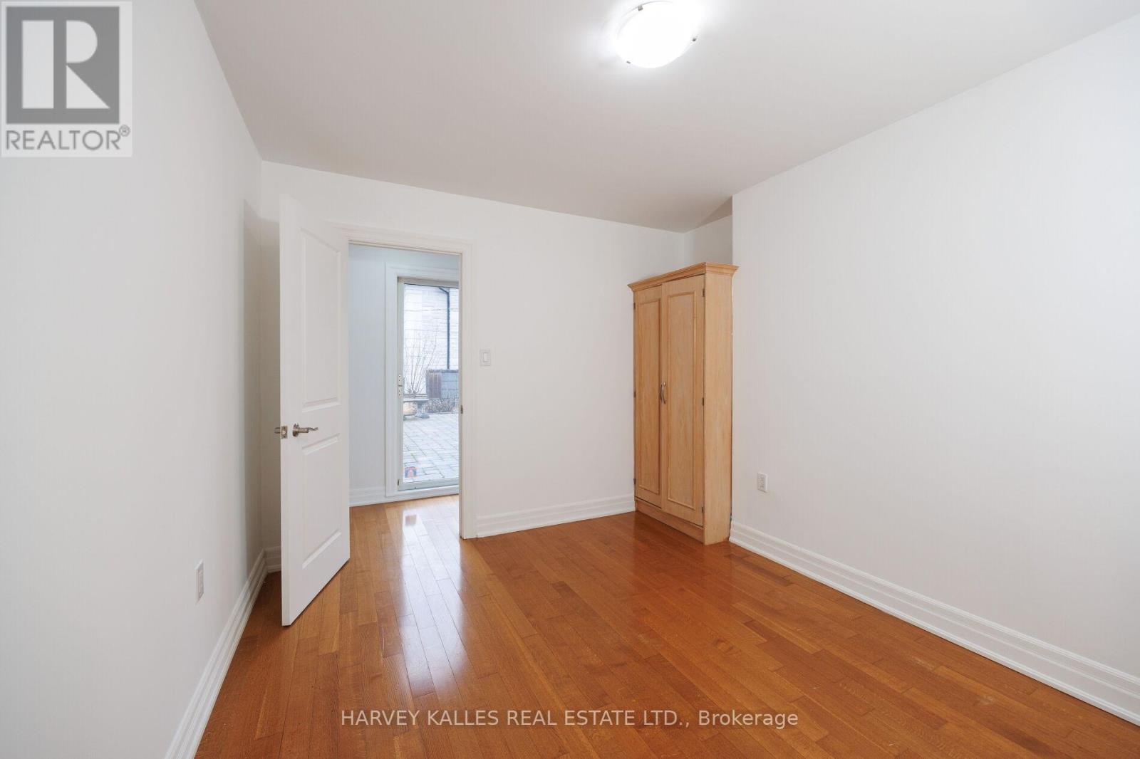 19 Blair Athol Crescent, Toronto, Ontario  M9A 1X6 - Photo 32 - W13468054