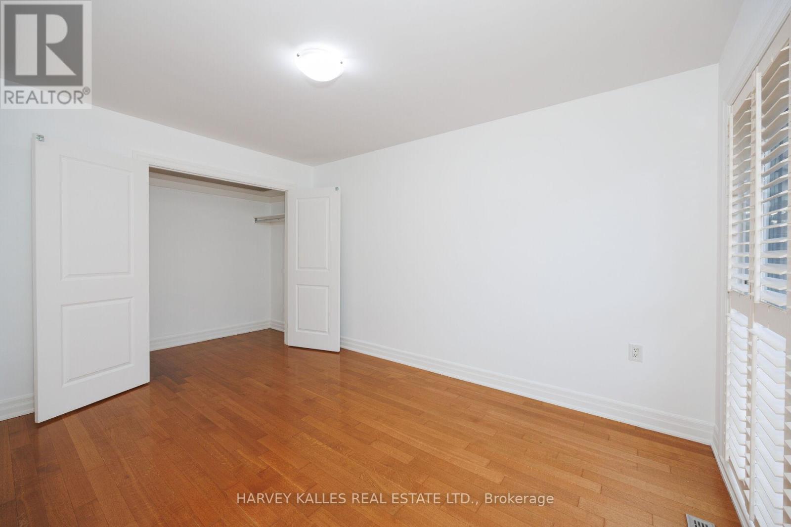 19 Blair Athol Crescent, Toronto, Ontario  M9A 1X6 - Photo 33 - W13468054