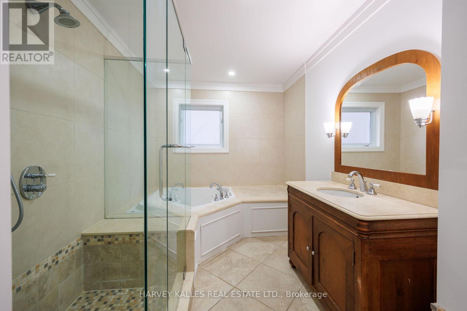 19 Blair Athol Crescent, Toronto, Ontario  M9A 1X6 - Photo 36 - W13468054