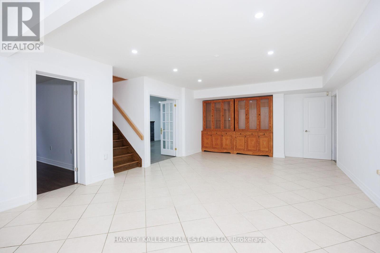 19 Blair Athol Crescent, Toronto, Ontario  M9A 1X6 - Photo 40 - W13468054