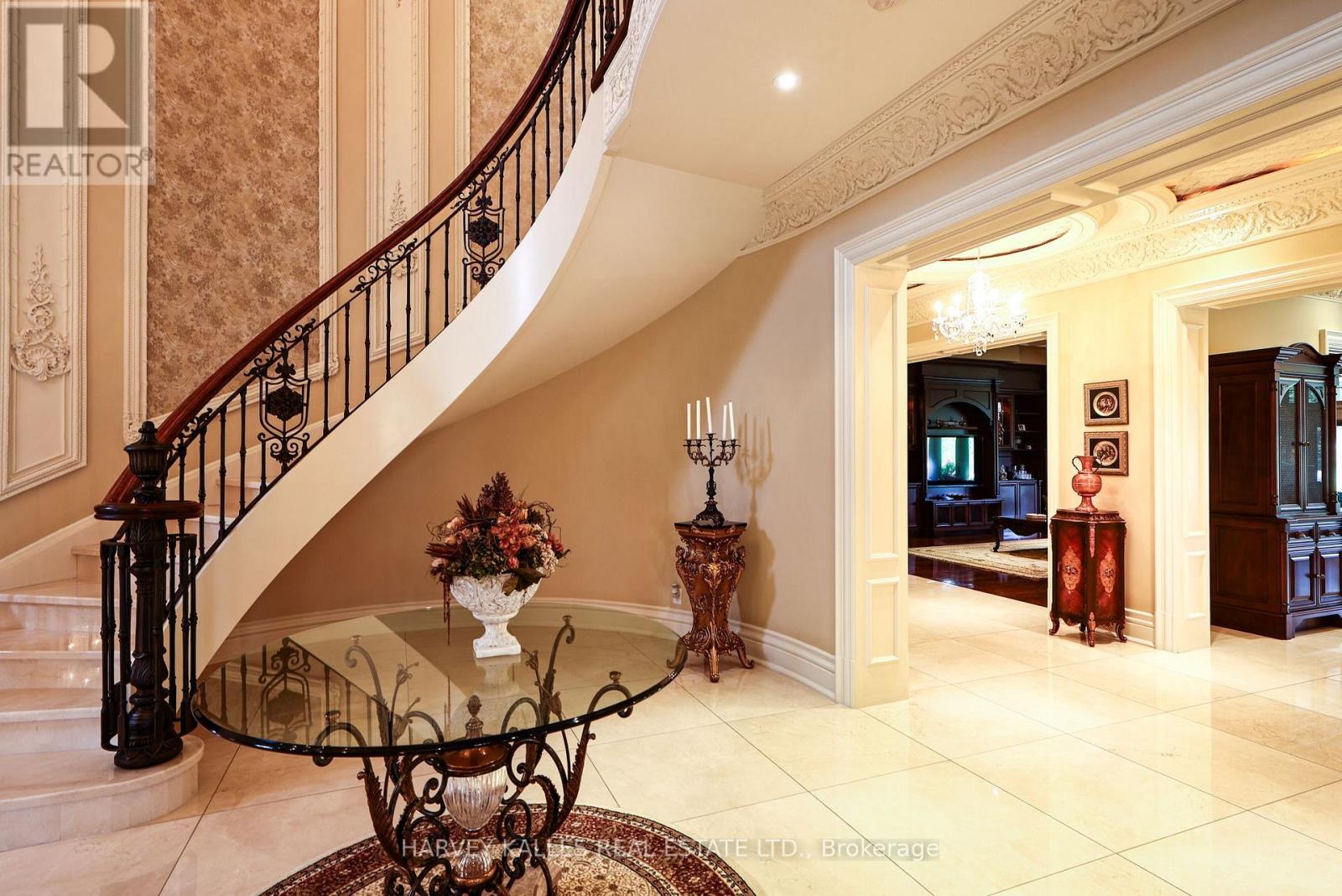 165 Parr Place, Vaughan, Ontario  L4J 8L1 - Photo 4 - N13468918