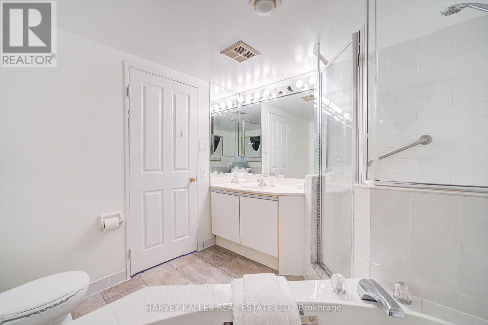 212 - 120 Promenade Circle, Vaughan, Ontario  L4J 7W9 - Photo 40 - N13469610
