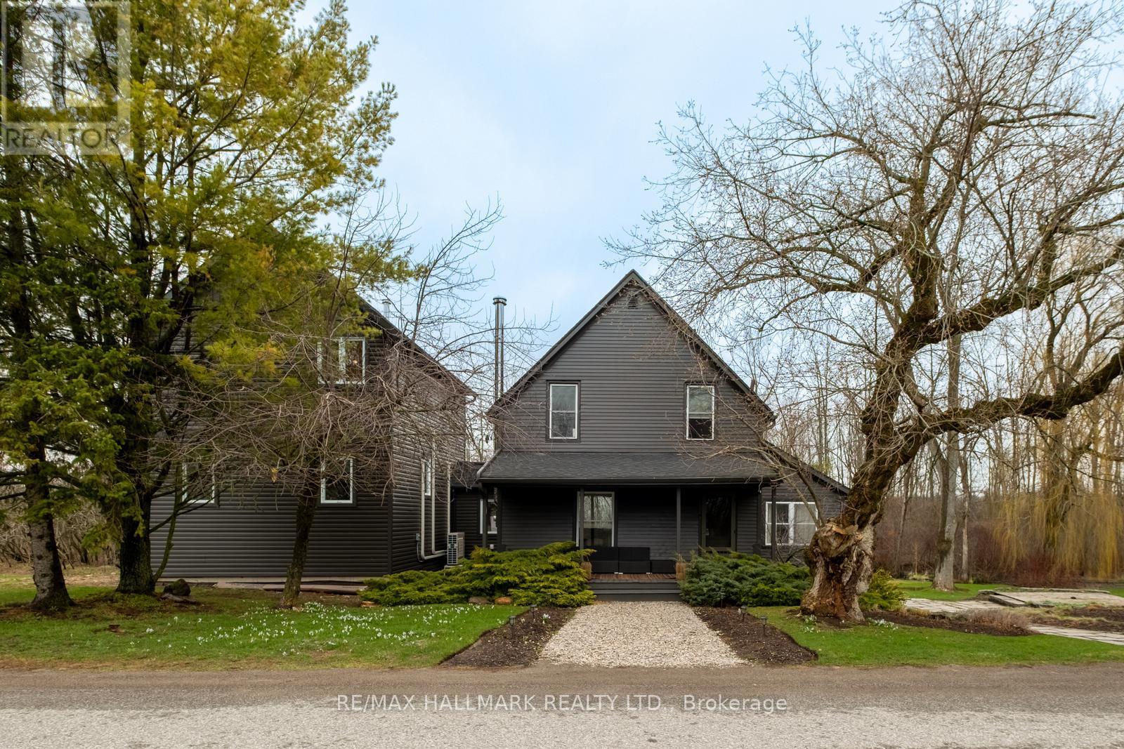 709 Old Milford Road, Prince Edward County, Ontario K0K 2T0 - Photo 2 - X13472836