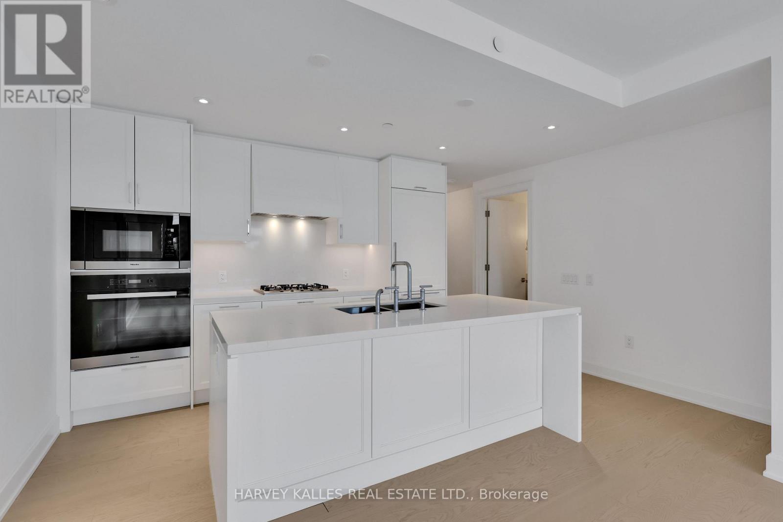 403 - 1 Strathgowan Avenue, Toronto, Ontario  M4N 0B3 - Photo 14 - C13473320