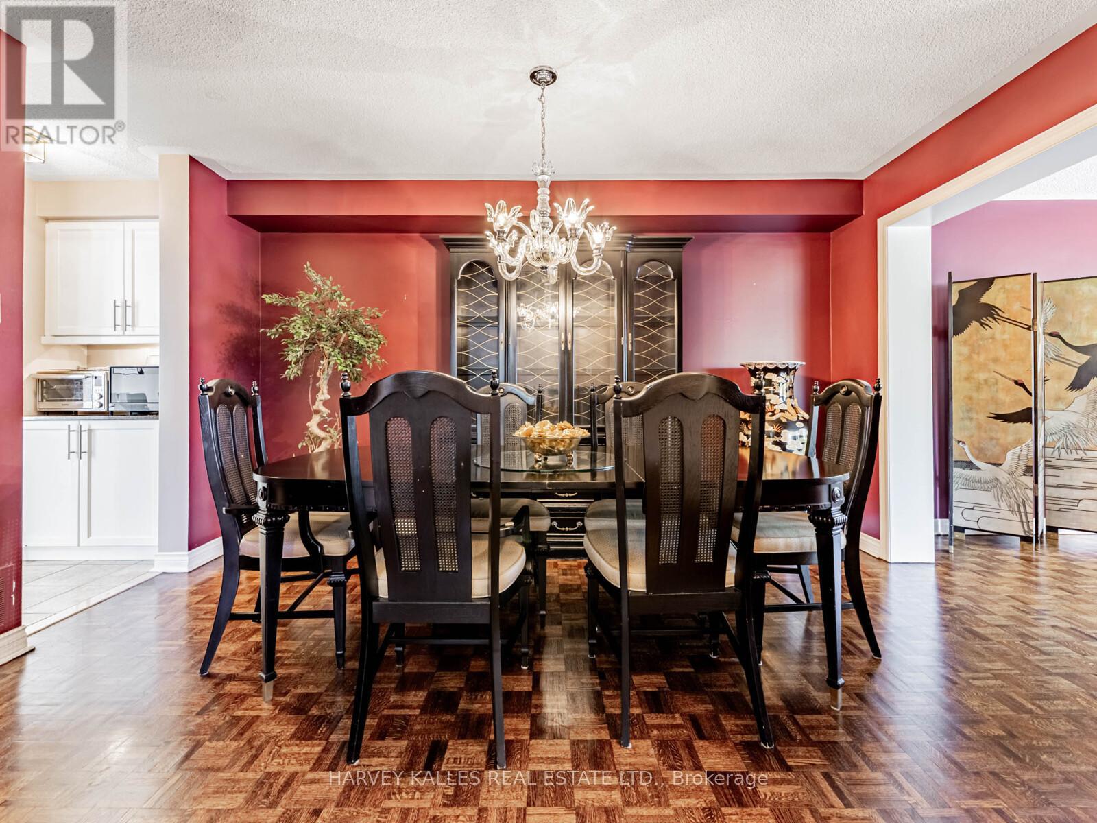 1 Edenbridge Drive, Vaughan, Ontario  L4J 8C3 - Photo 10 - N13473900