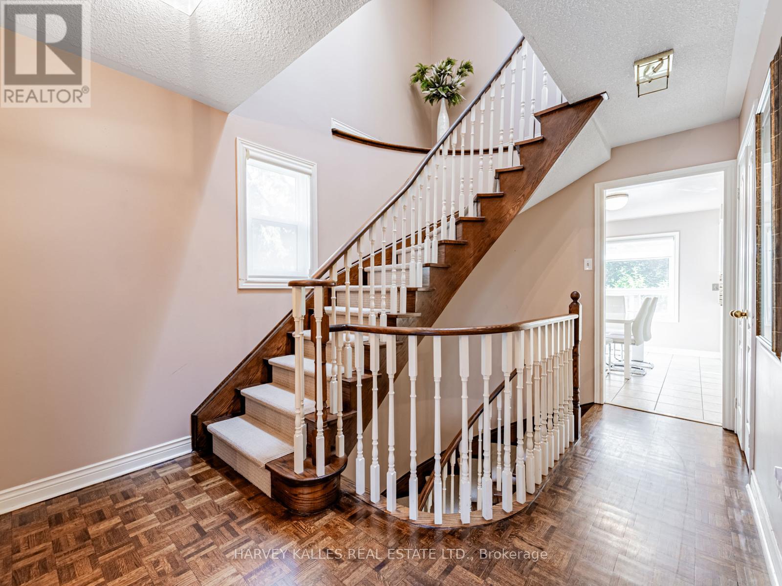 1 Edenbridge Drive, Vaughan, Ontario  L4J 8C3 - Photo 14 - N13473900
