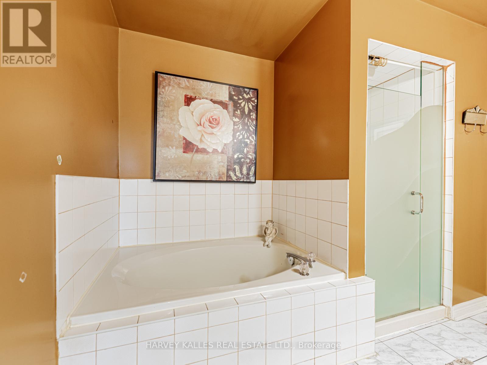 1 Edenbridge Drive, Vaughan, Ontario  L4J 8C3 - Photo 18 - N13473900