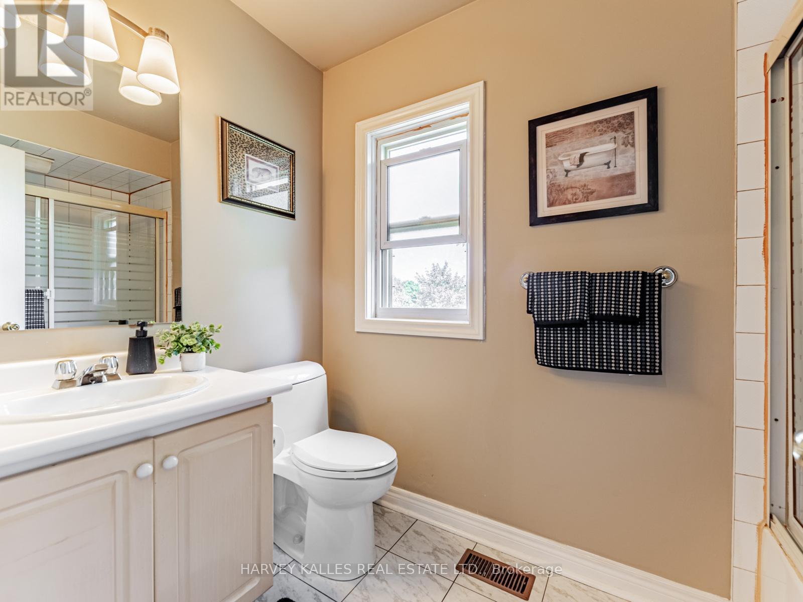 1 Edenbridge Drive, Vaughan, Ontario  L4J 8C3 - Photo 22 - N13473900