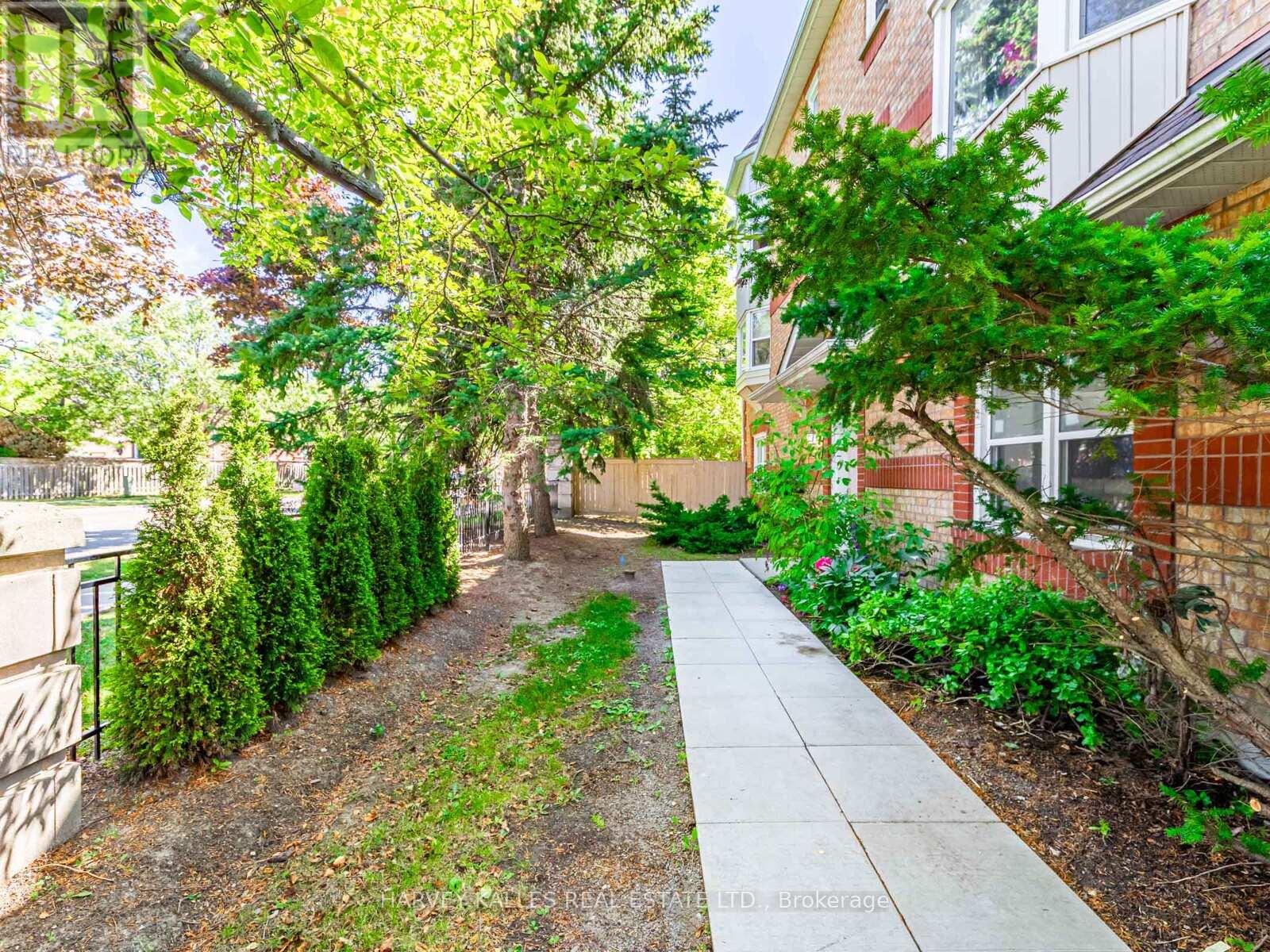 1 Edenbridge Drive, Vaughan, Ontario  L4J 8C3 - Photo 24 - N13473900