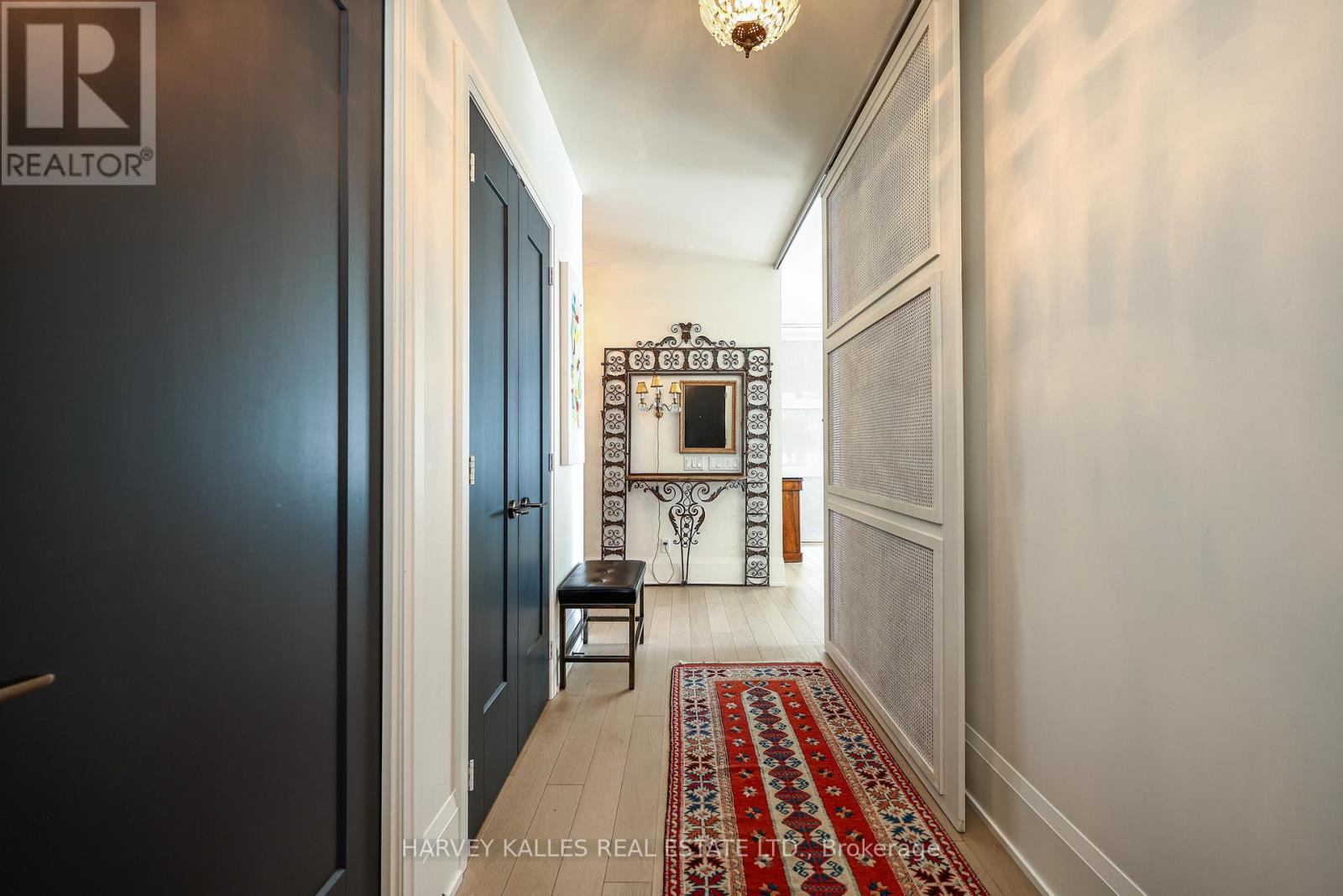 2407 - 101 Erskine Avenue, Toronto, Ontario M4P 0C5 - Photo 3 - C13474286