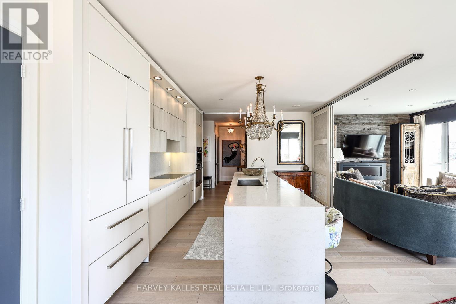 2407 - 101 Erskine Avenue, Toronto, Ontario M4P 0C5 - Photo 6 - C13474286