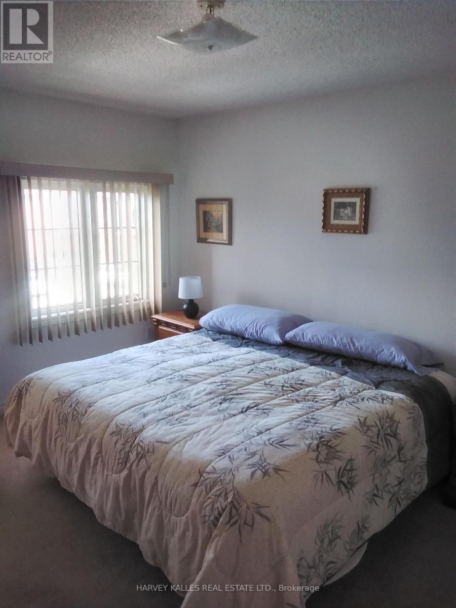 5561 Katy Gate, Mississauga, Ontario  L5M 7M9 - Photo 13 - W13477656