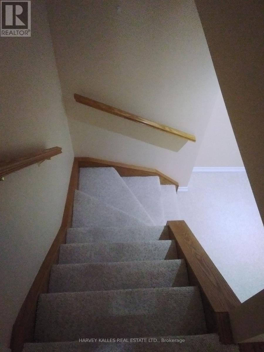 5561 Katy Gate, Mississauga, Ontario  L5M 7M9 - Photo 19 - W13477656