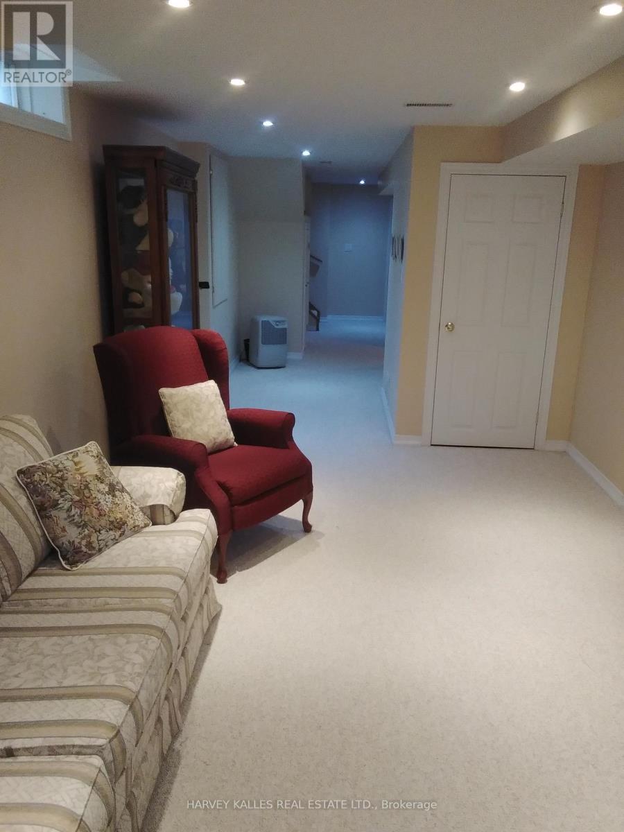 5561 Katy Gate, Mississauga, Ontario  L5M 7M9 - Photo 21 - W13477656
