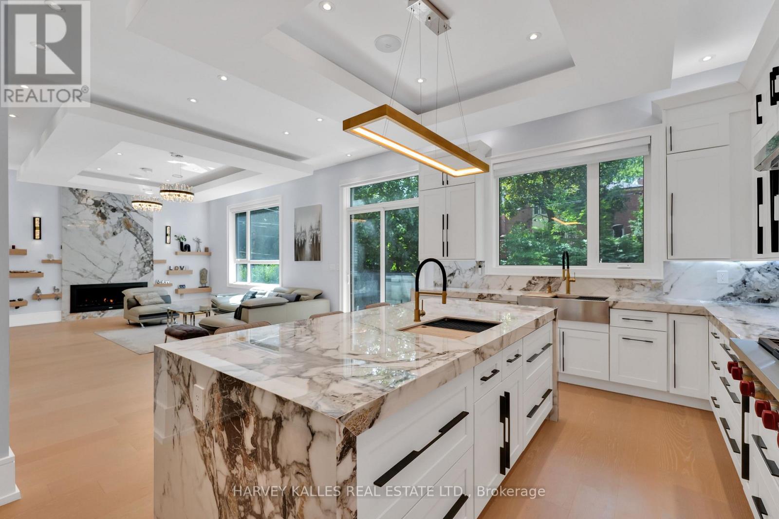 615 Briar Hill Avenue, Toronto, Ontario M5N 1N4 - Photo 14 - C13478402