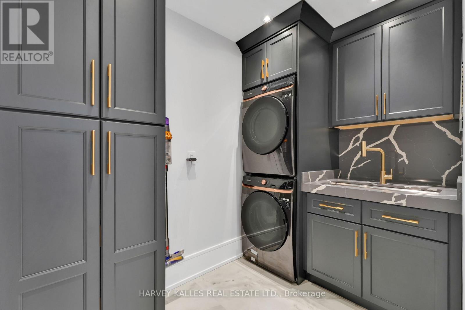 615 Briar Hill Avenue, Toronto, Ontario M5N 1N4 - Photo 27 - C13478402