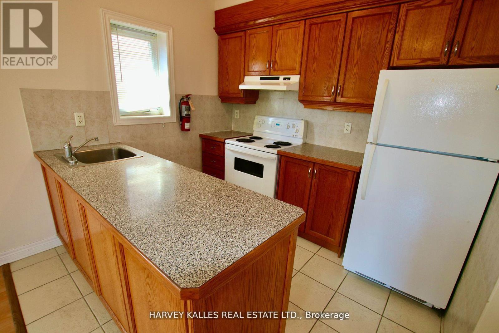 2 - 775 Ossington Avenue, Toronto, Ontario M6G 3T8 - Photo 3 - W13478538