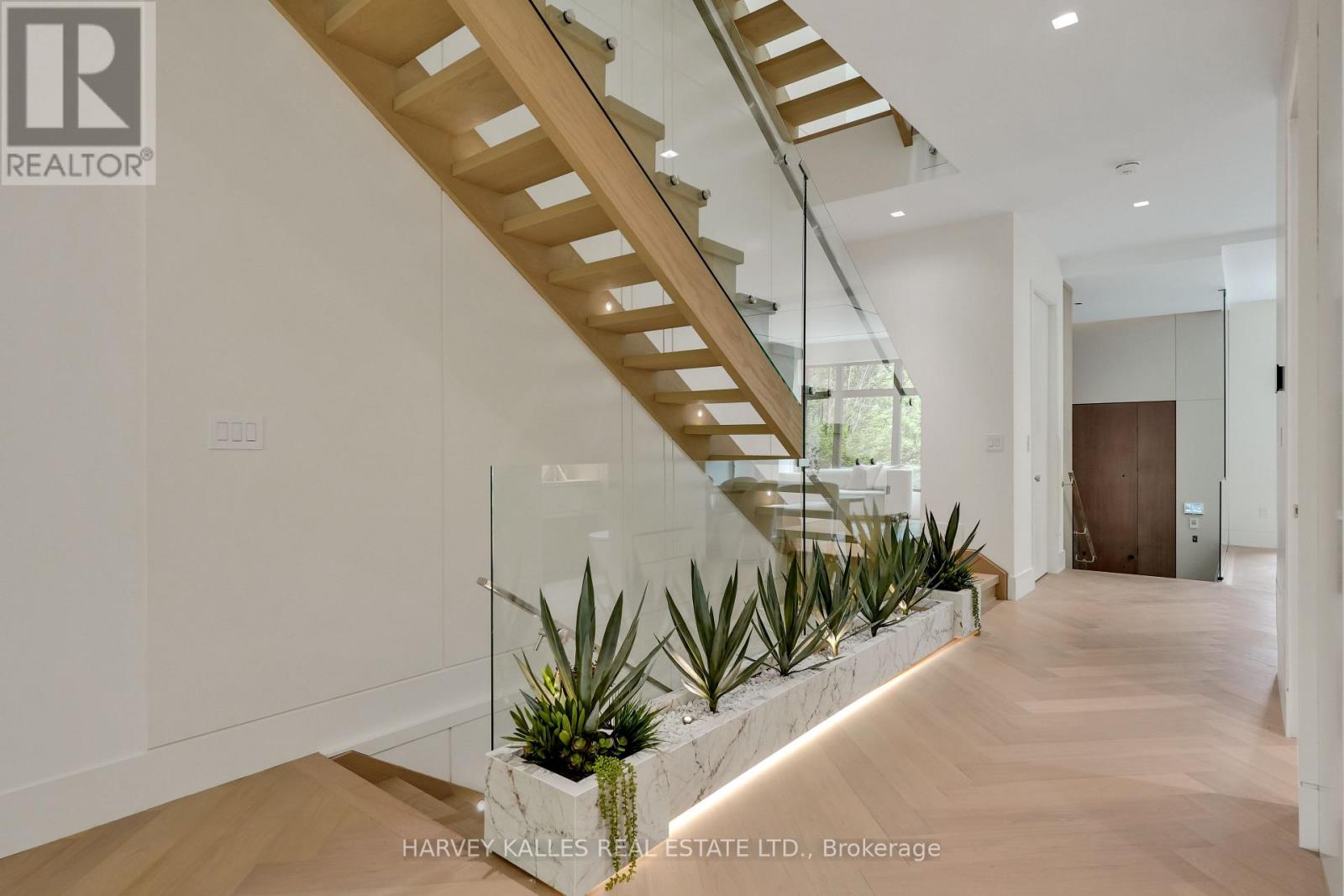 108 Heath Street W, Toronto, Ontario M4V 1T6 - Photo 18 - C13480092