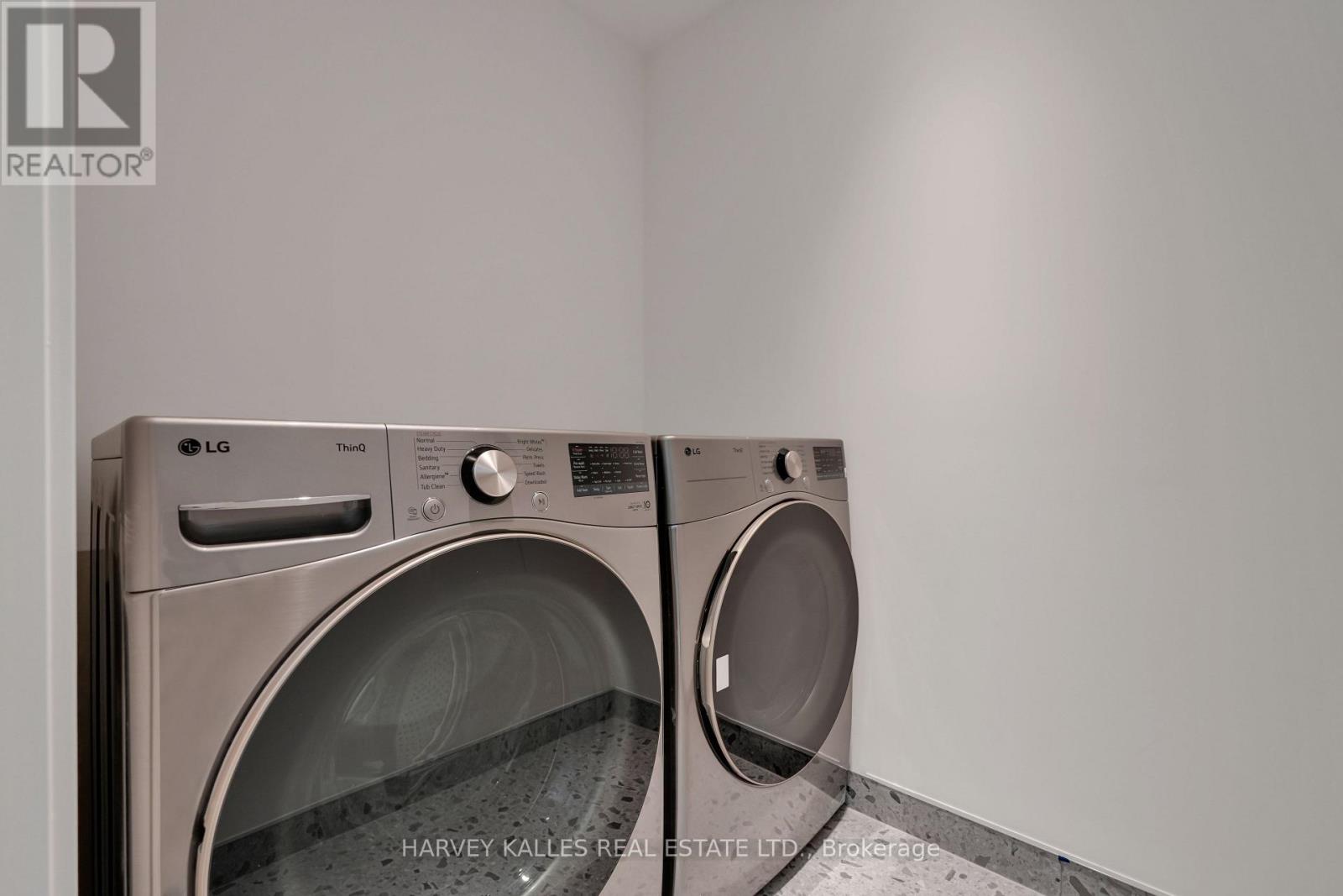 108 Heath Street W, Toronto, Ontario M4V 1T6 - Photo 21 - C13480092