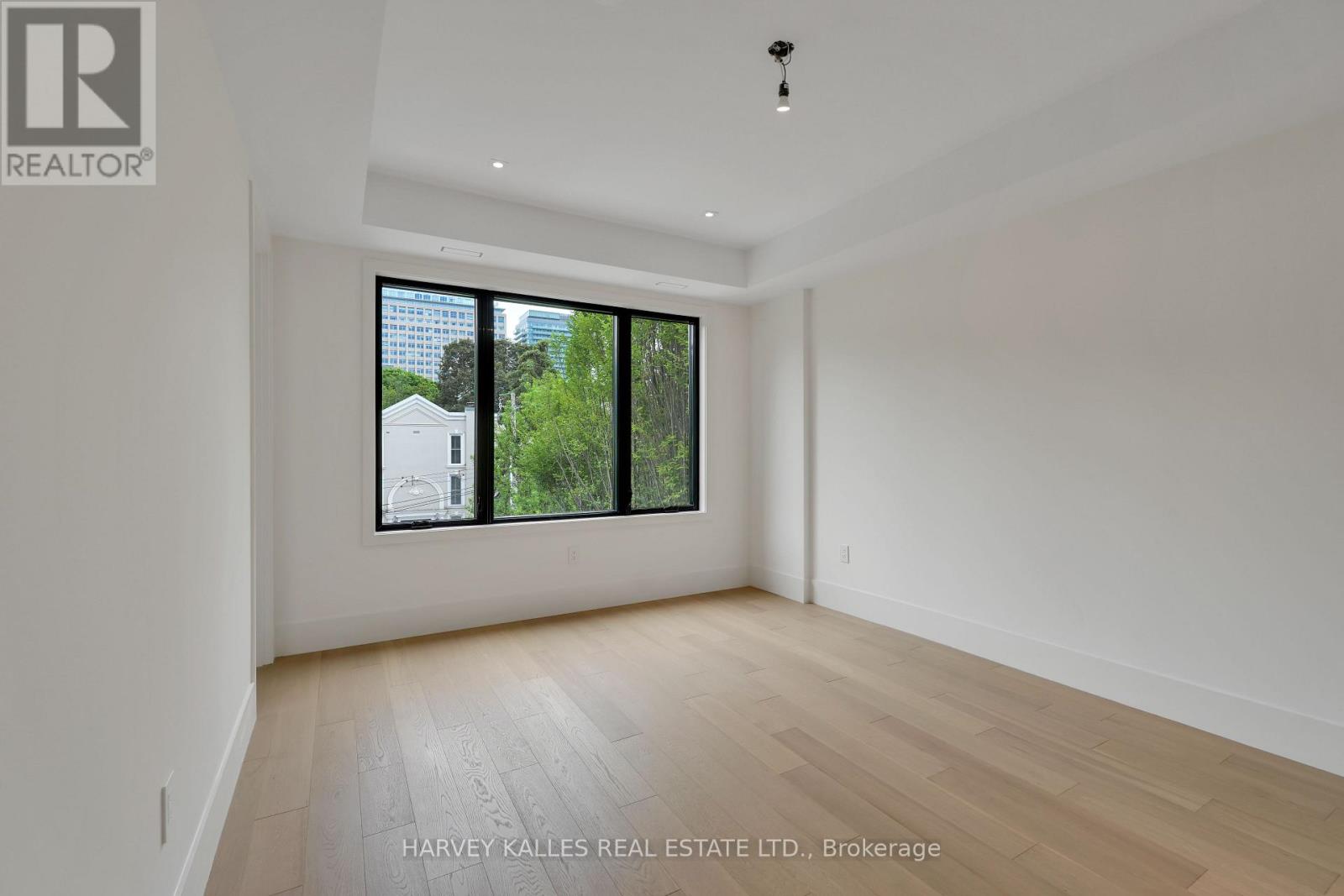 108 Heath Street W, Toronto, Ontario M4V 1T6 - Photo 22 - C13480092