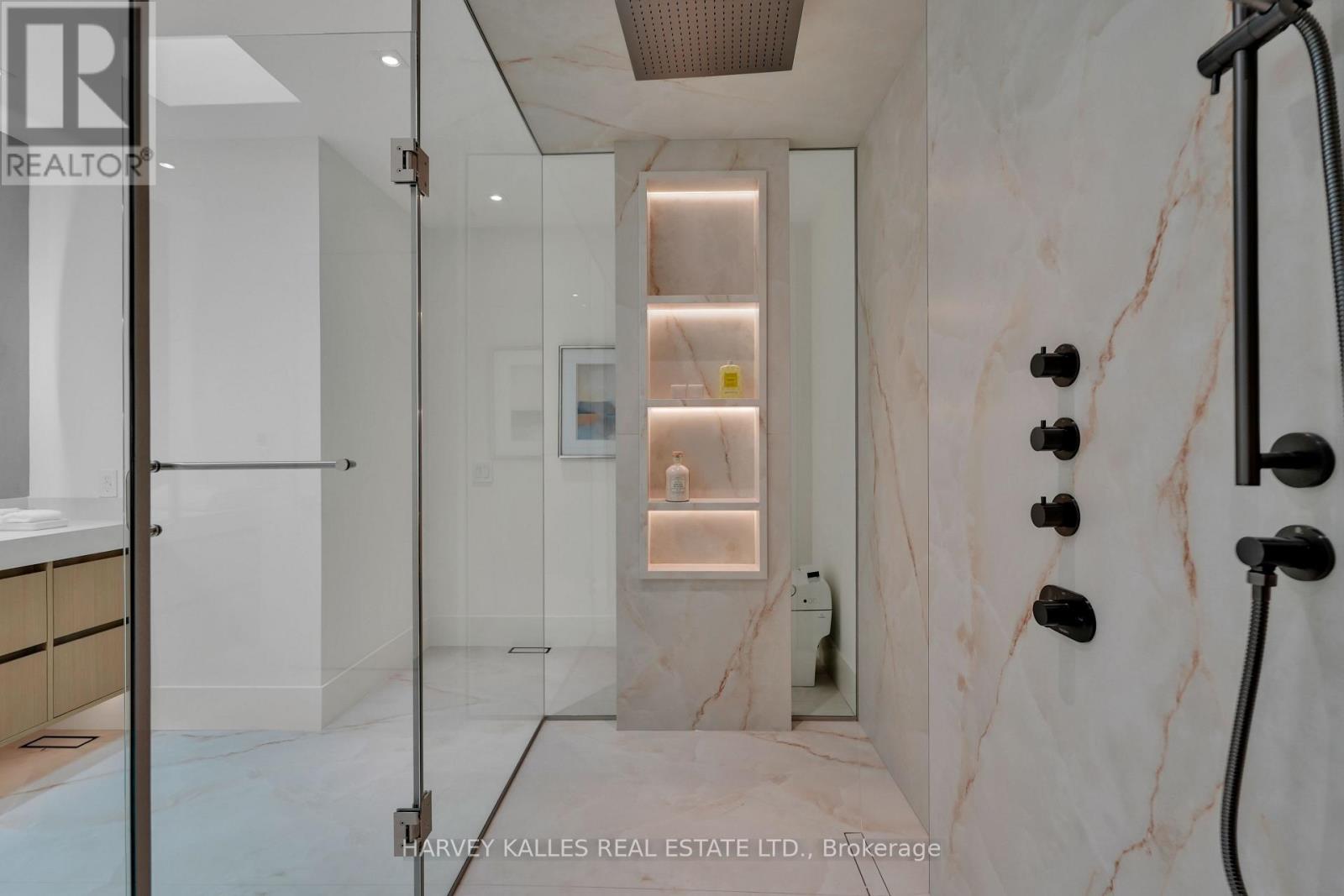108 Heath Street W, Toronto, Ontario M4V 1T6 - Photo 38 - C13480092