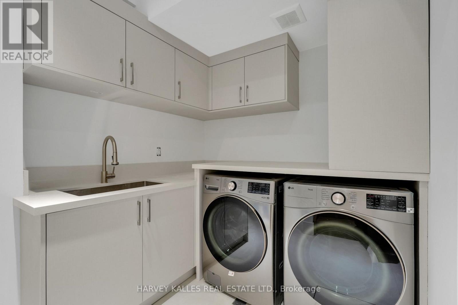 108 Heath Street W, Toronto, Ontario M4V 1T6 - Photo 43 - C13480092