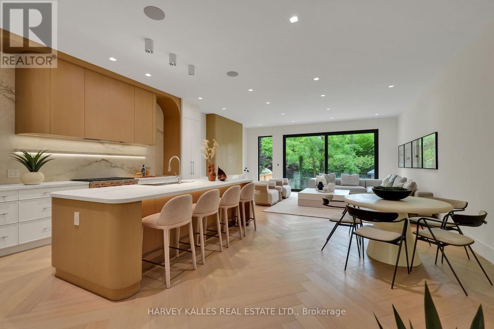 108 Heath Street W, Toronto, Ontario M4V 1T6 - Photo 7 - C13480092