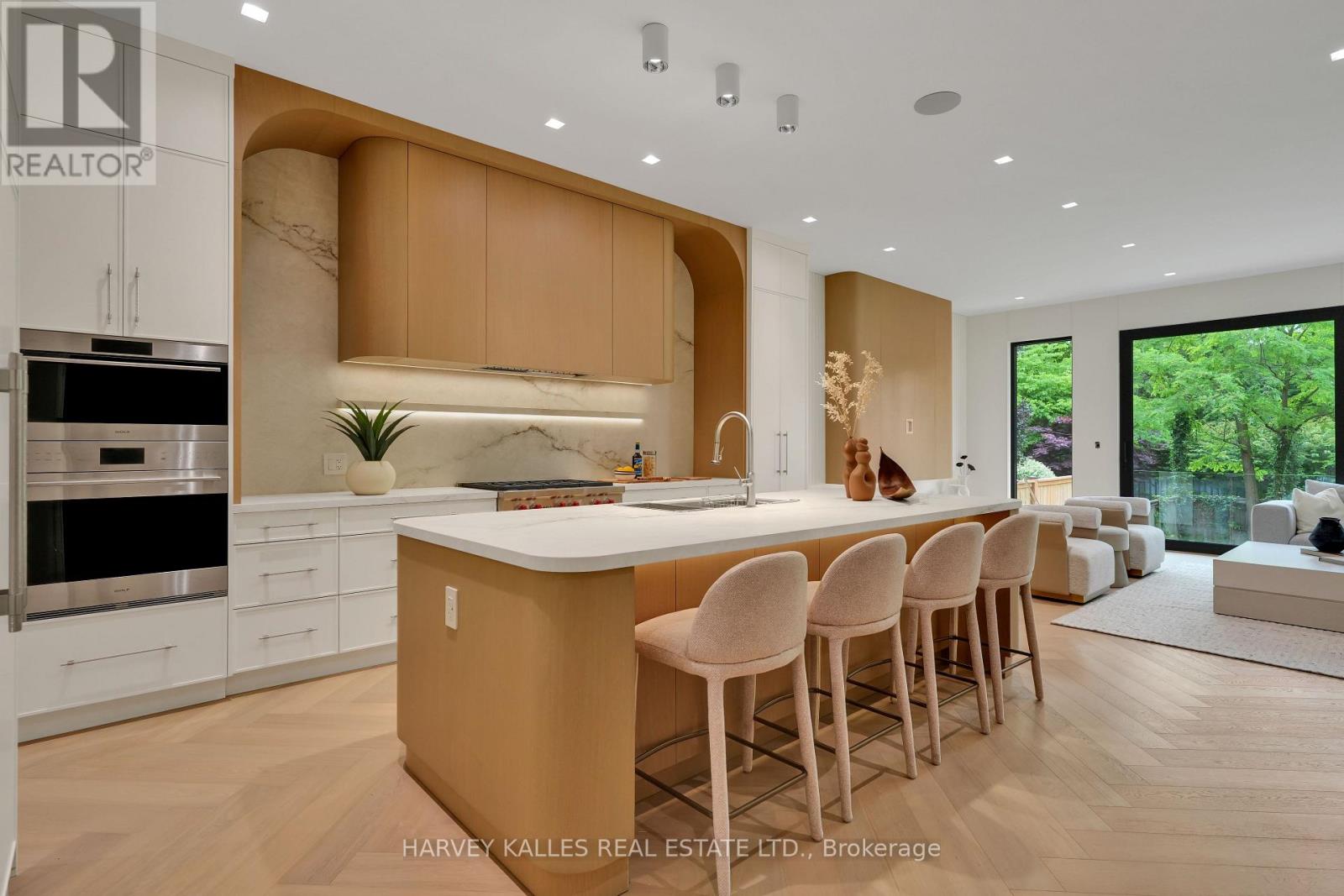 108 Heath Street W, Toronto, Ontario M4V 1T6 - Photo 8 - C13480092