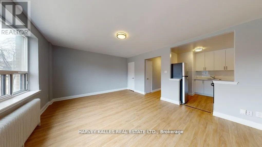 203 - 31 Clearview Heights, Toronto, Ontario  M6M 2A2 - Photo 3 - W13480336