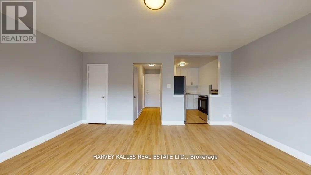 203 - 31 Clearview Heights, Toronto, Ontario  M6M 2A2 - Photo 5 - W13480336