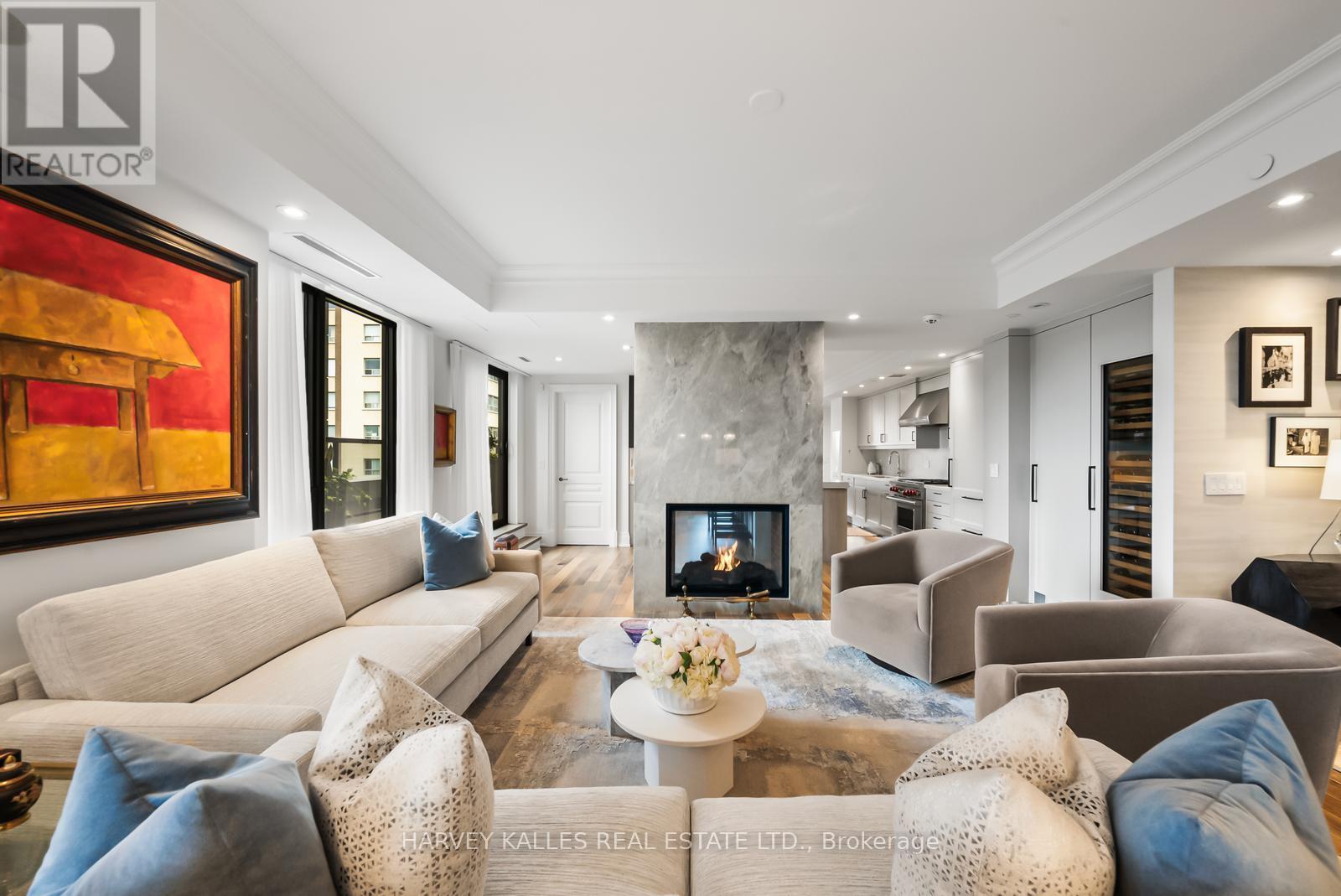 701 - 1 Forest Hill Road, Toronto, Ontario  M4V 1R1 - Photo 3 - C13482850