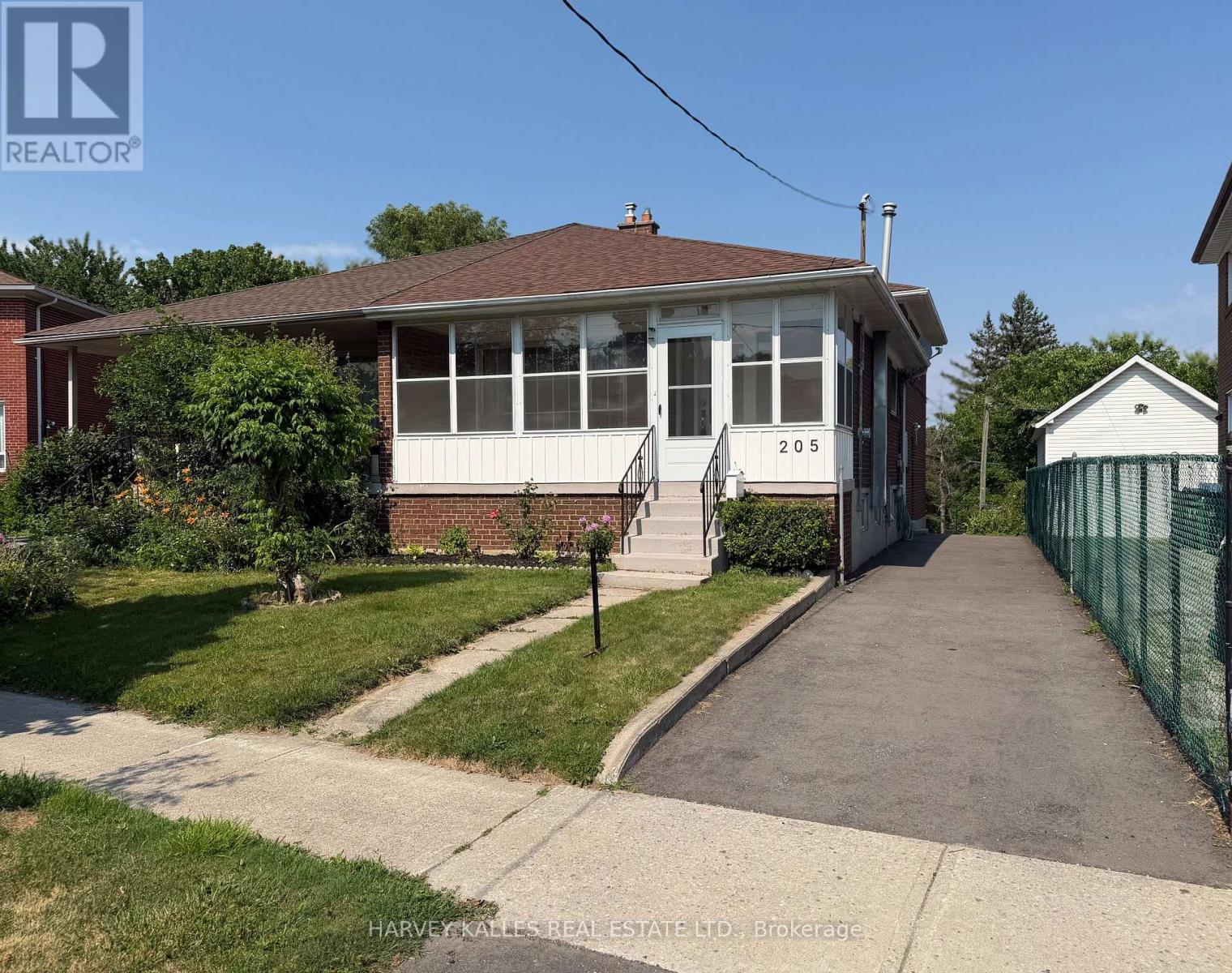 205 VAUXHALL DRIVE, Toronto, Ontario