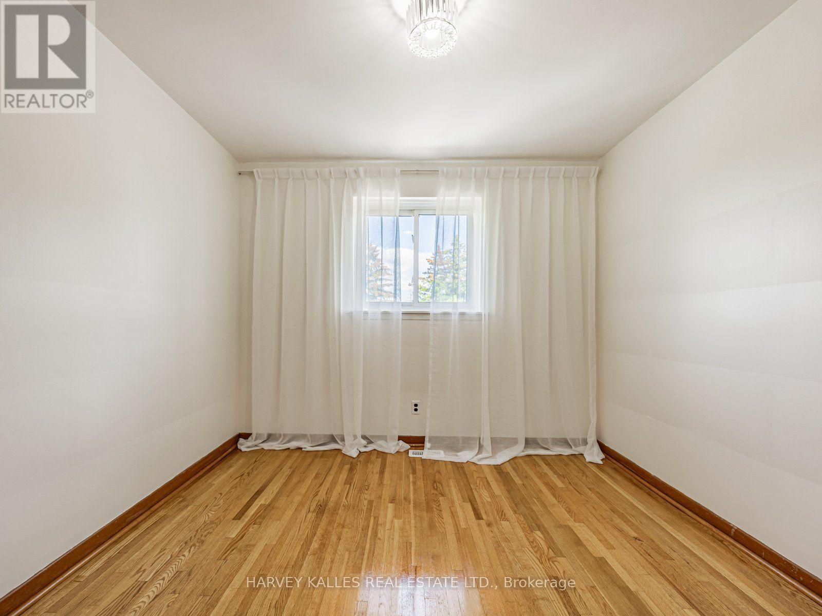 205 Vauxhall Drive, Toronto, Ontario M1P 1R6 - Photo 11 - E13483684