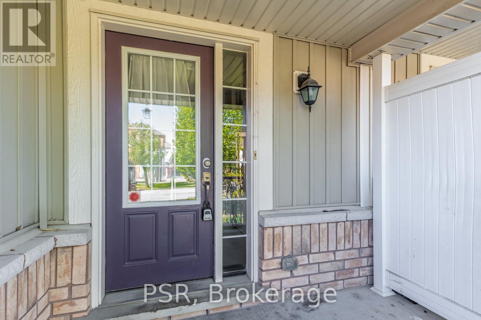 69 Orr Drive, Bradford West Gwillimbury, Ontario L3Z 0B9 - Photo 2 - N13485164
