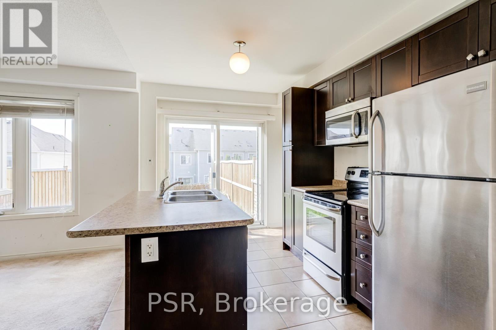69 Orr Drive, Bradford West Gwillimbury, Ontario L3Z 0B9 - Photo 7 - N13485164