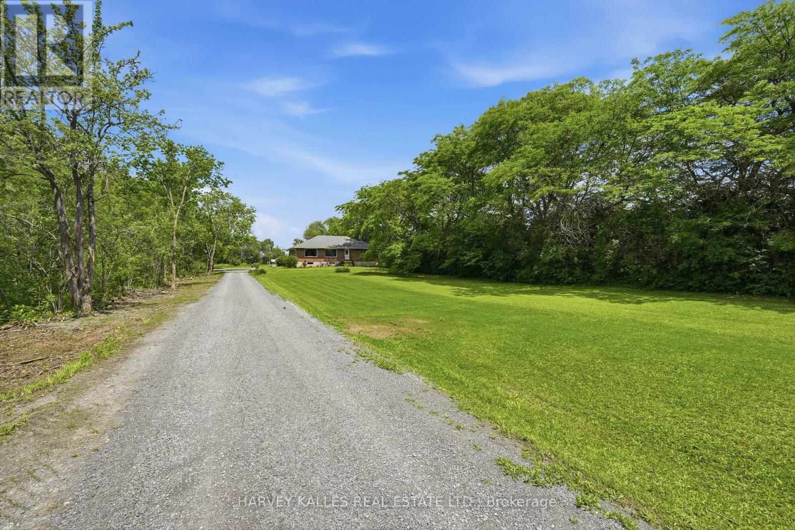 511 County Road 8, Prince Edward County, Ontario K0K 2T0 - Photo 4 - X13488462