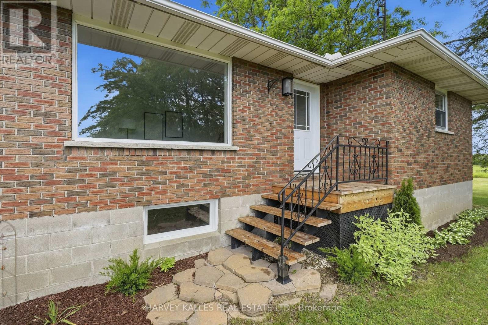 511 County Road 8, Prince Edward County, Ontario K0K 2T0 - Photo 7 - X13488462