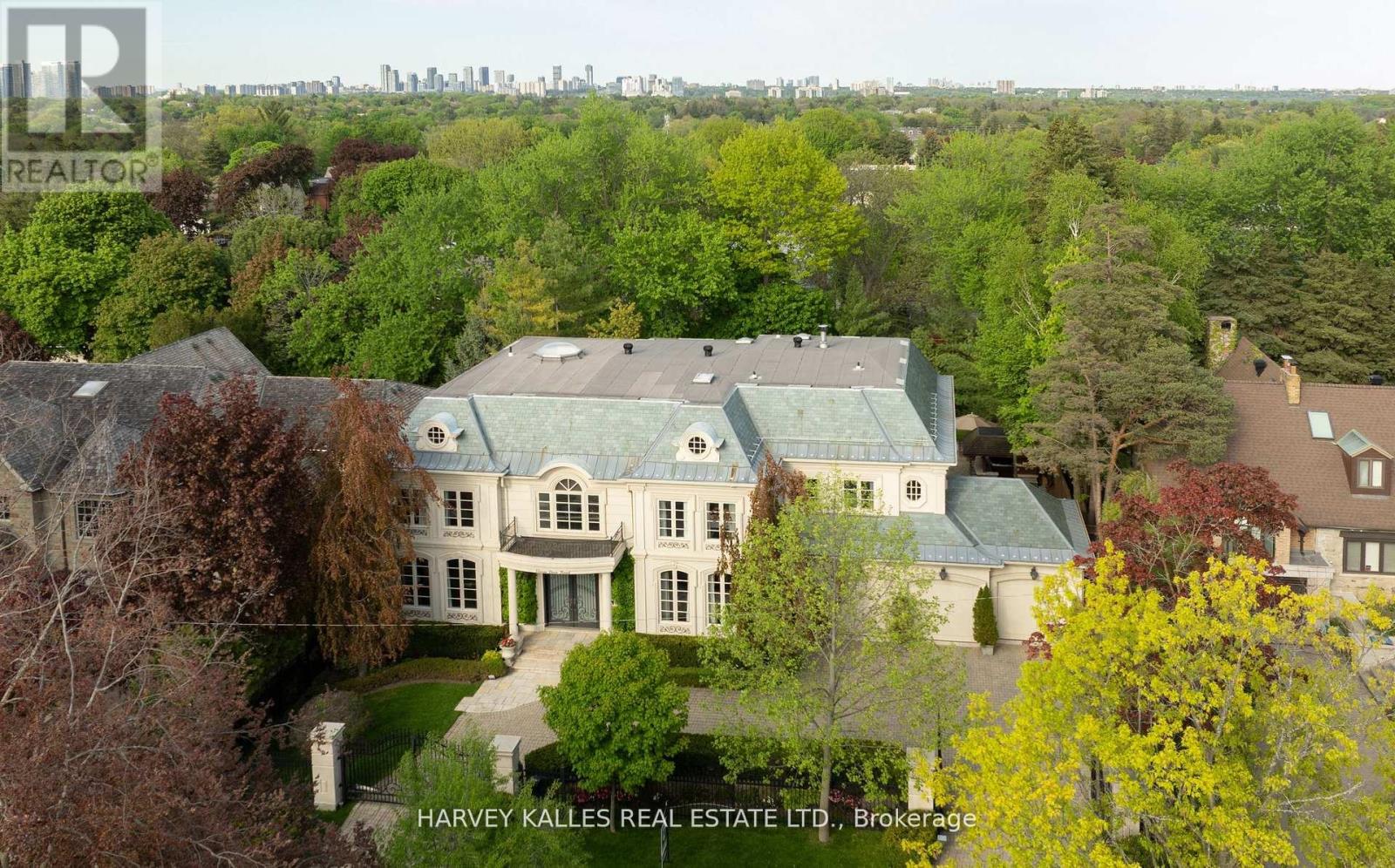 11 DOON ROAD, Toronto, Ontario
