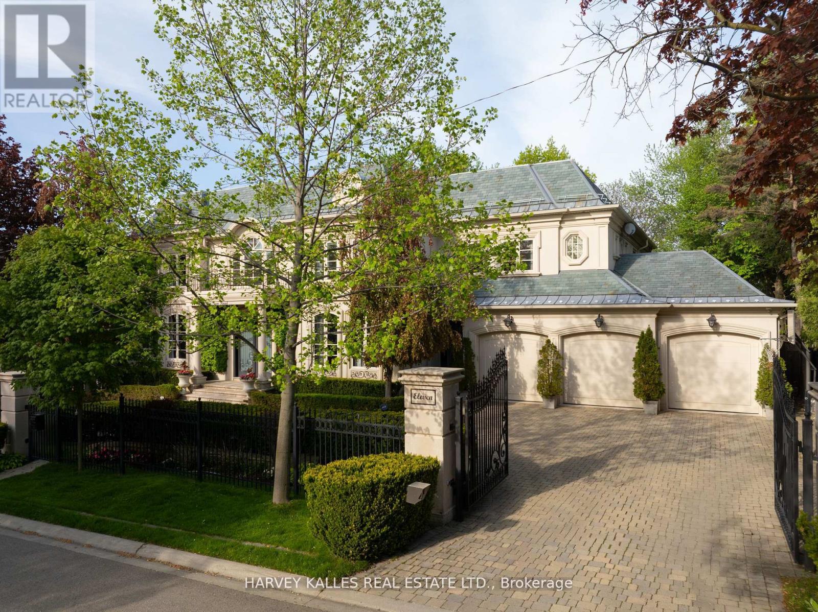11 Doon Road, Toronto, Ontario M2L 1M1 - Photo 2 - C13490188