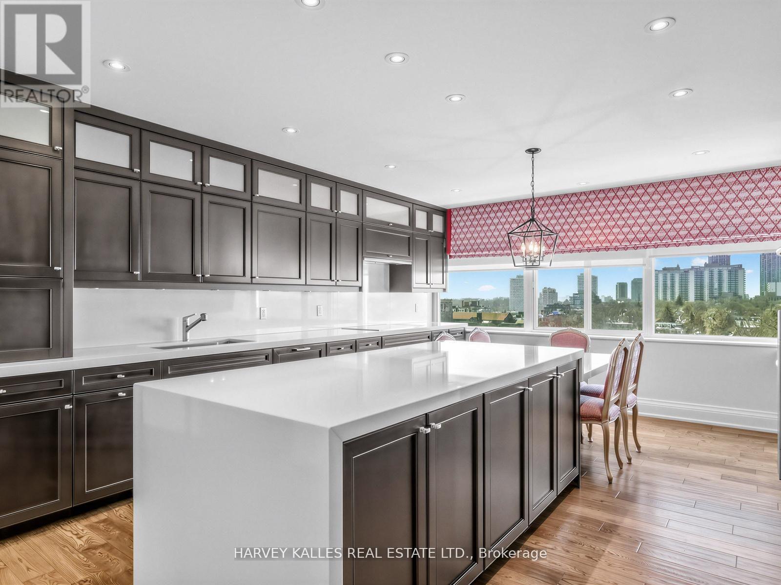 1201 - 500 Avenue Road, Toronto, Ontario M4V 2J6 - Photo 21 - C13494102