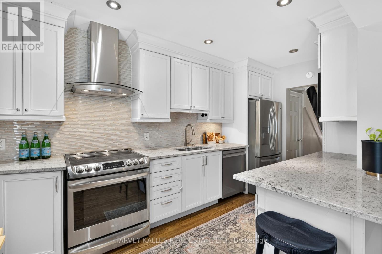 117 Dawes Road, Toronto, Ontario M4C 5B8 - Photo 14 - E13496548