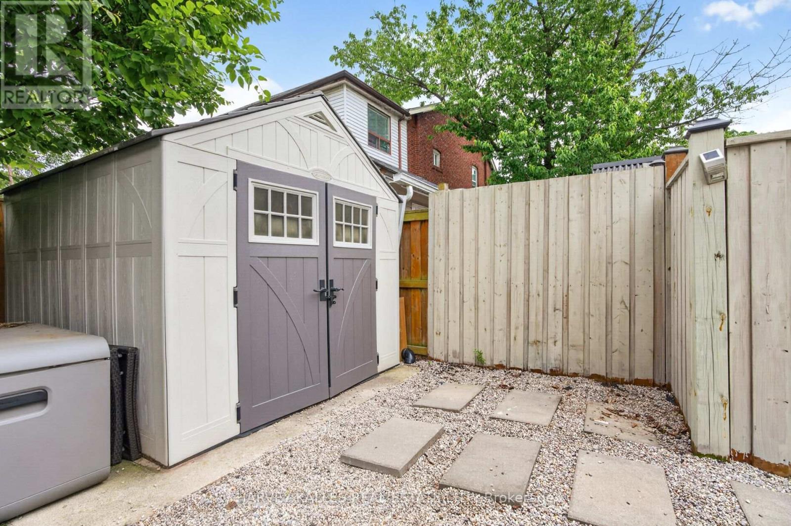 117 Dawes Road, Toronto, Ontario M4C 5B8 - Photo 34 - E13496548