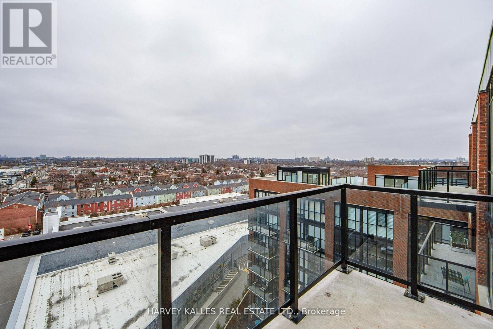 1001 - 2300 St Clair Avenue W, Toronto, Ontario  M6P 0B3 - Photo 21 - W13498810