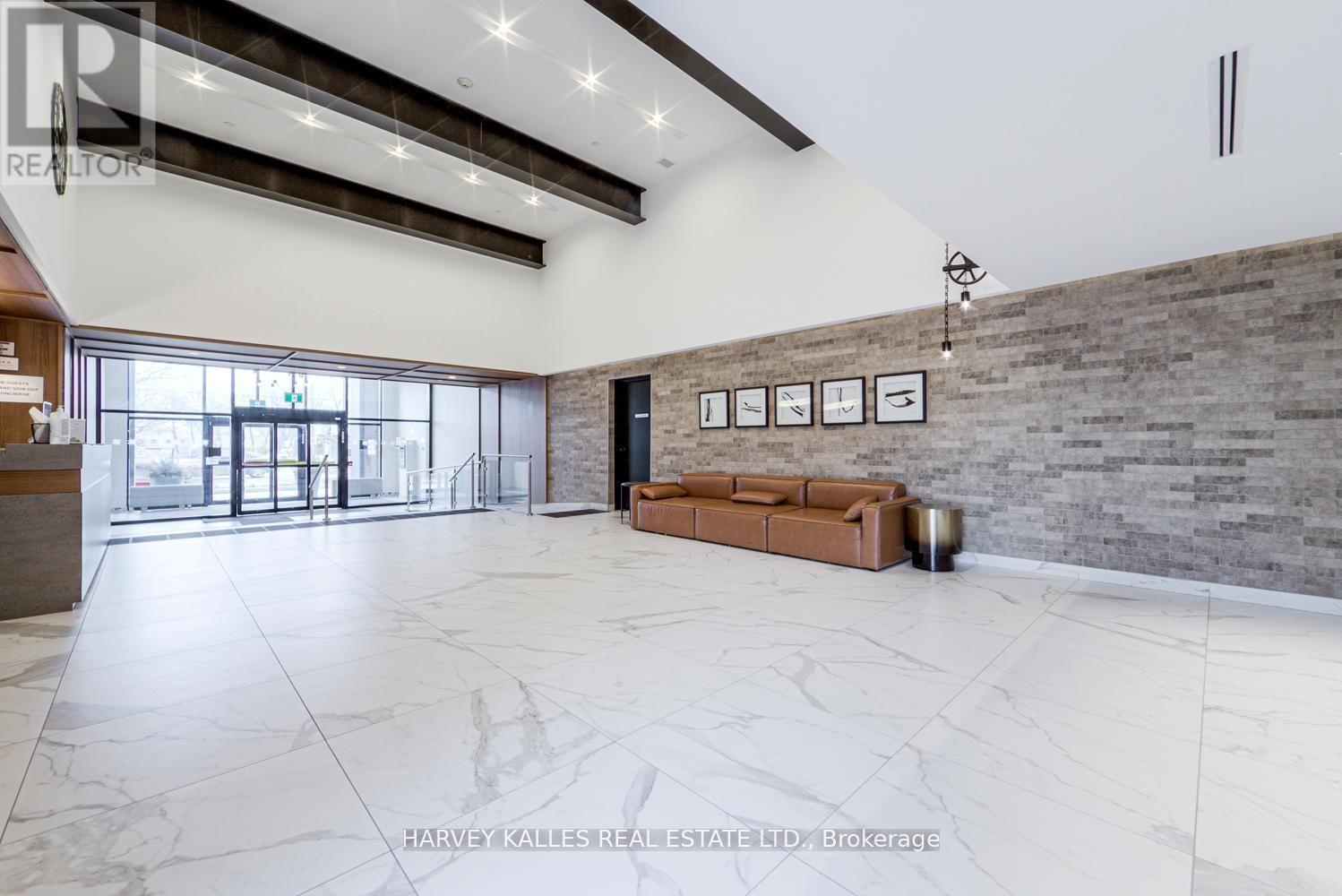 1001 - 2300 St Clair Avenue W, Toronto, Ontario  M6P 0B3 - Photo 23 - W13498810