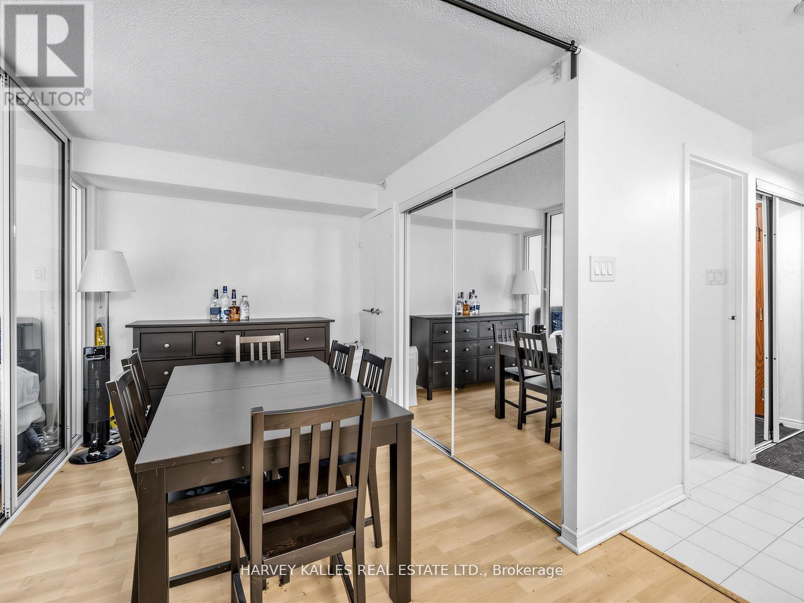 705 - 10 Yonge Street, Toronto, Ontario M5J 1R4 - Photo 13 - C13499794