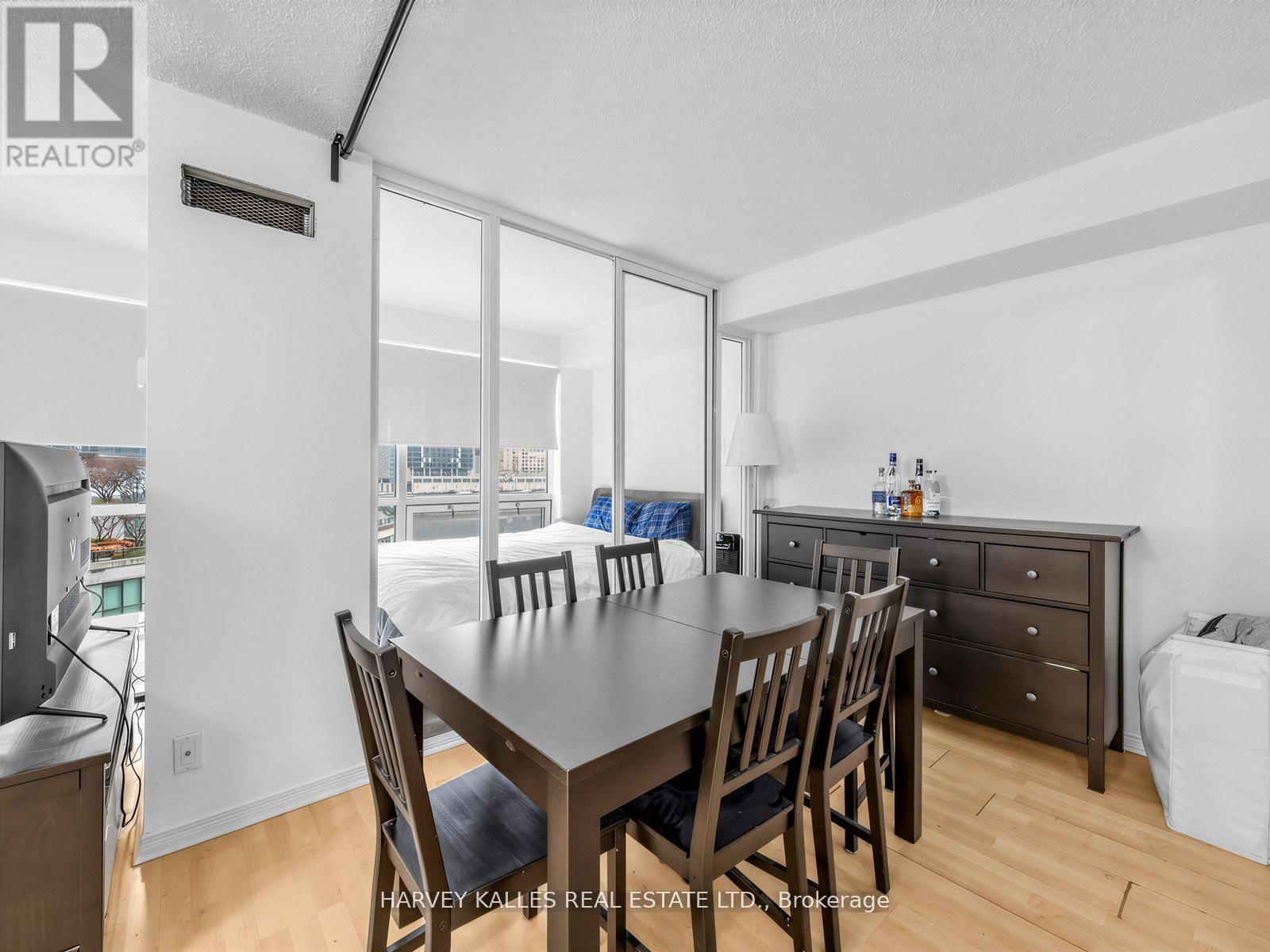 705 - 10 Yonge Street, Toronto, Ontario M5J 1R4 - Photo 14 - C13499794