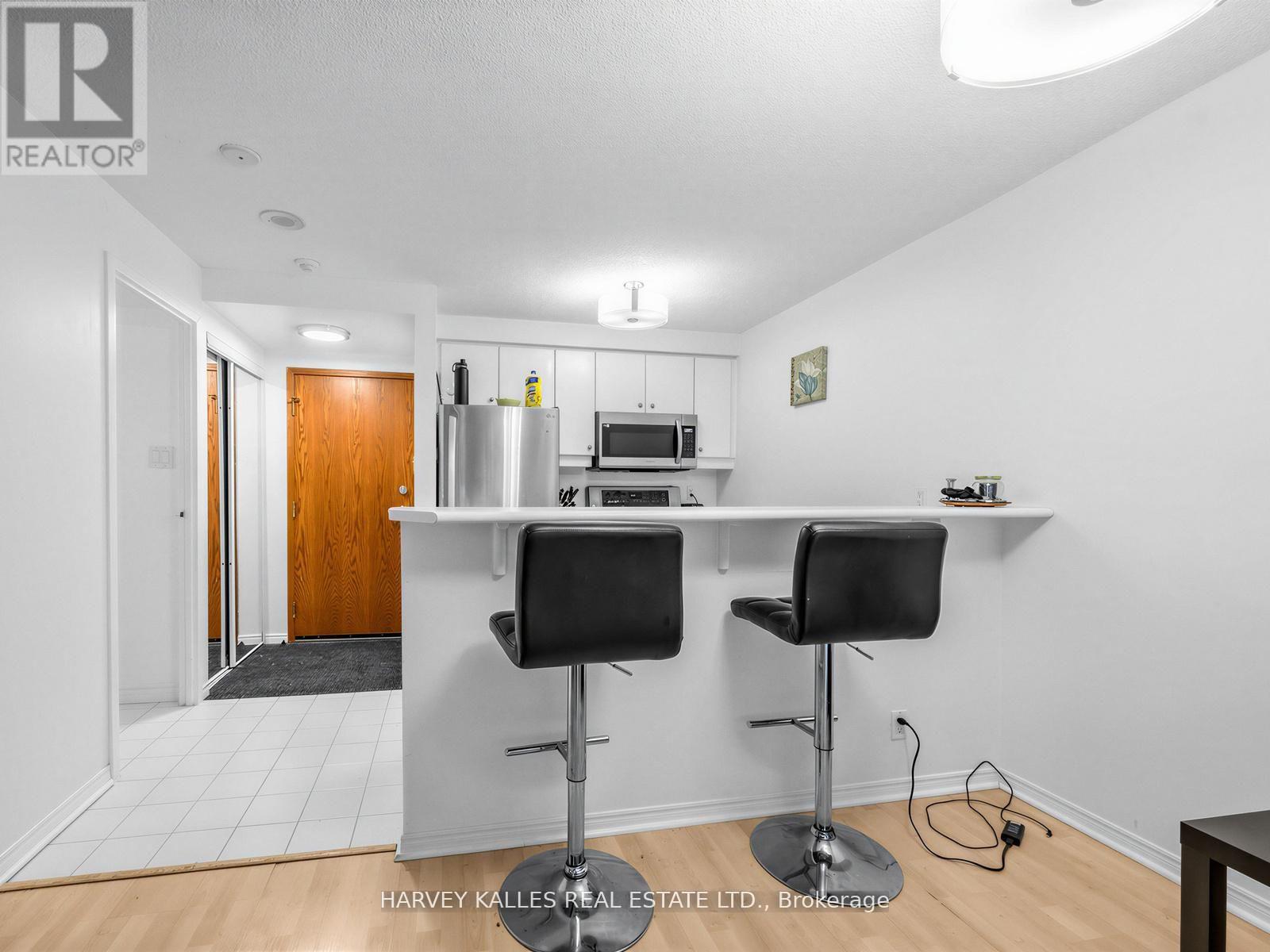 705 - 10 Yonge Street, Toronto, Ontario M5J 1R4 - Photo 16 - C13499794
