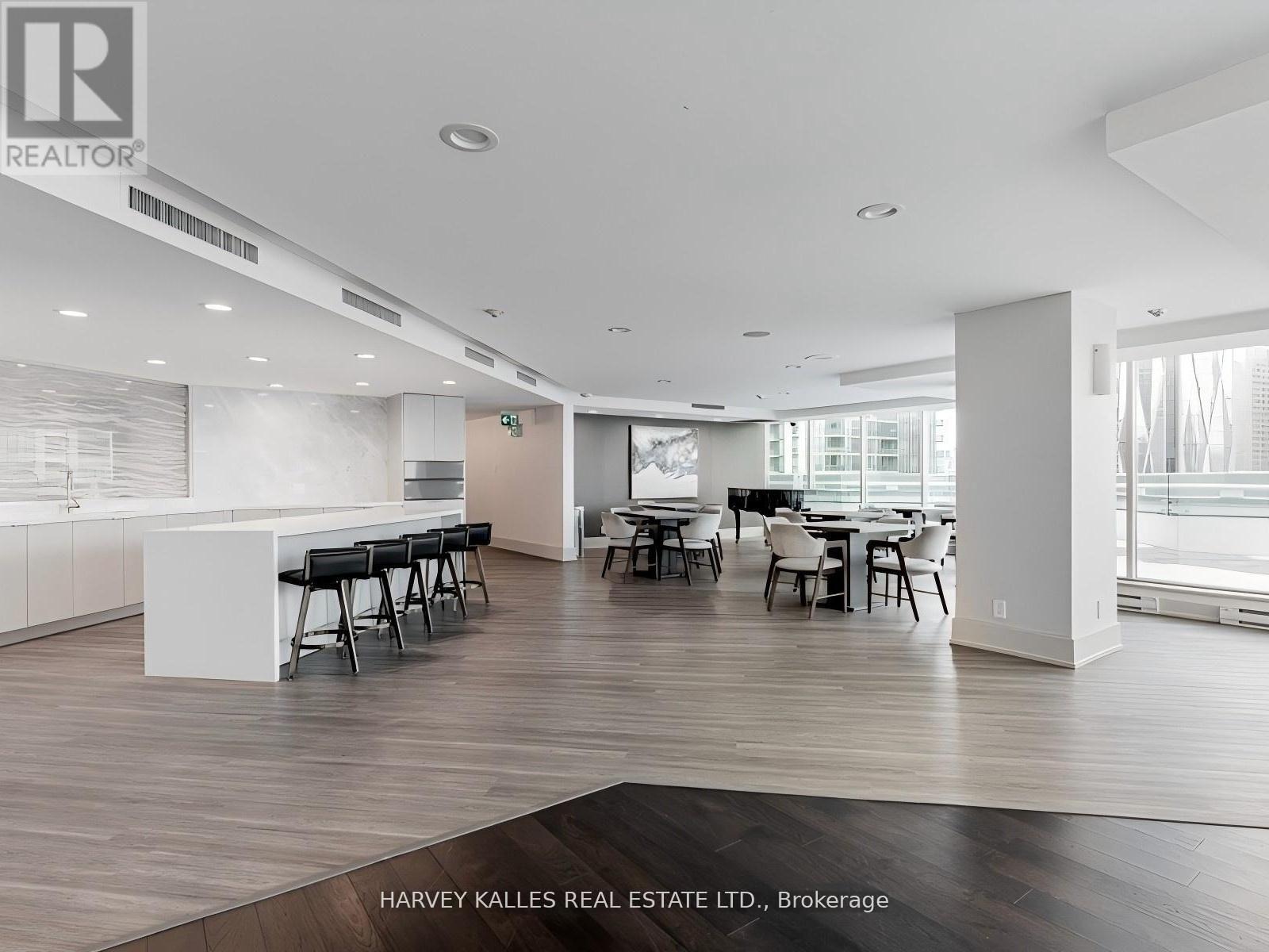 705 - 10 Yonge Street, Toronto, Ontario M5J 1R4 - Photo 36 - C13499794
