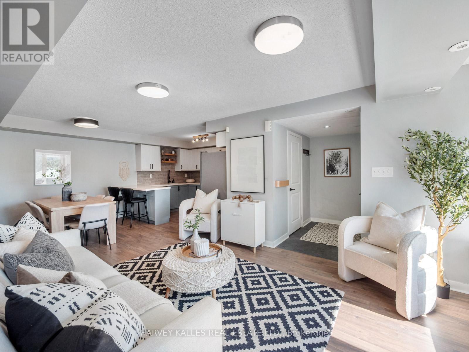 59 Carroll Street, Toronto, Ontario  M4M 3G2 - Photo 10 - E13504774